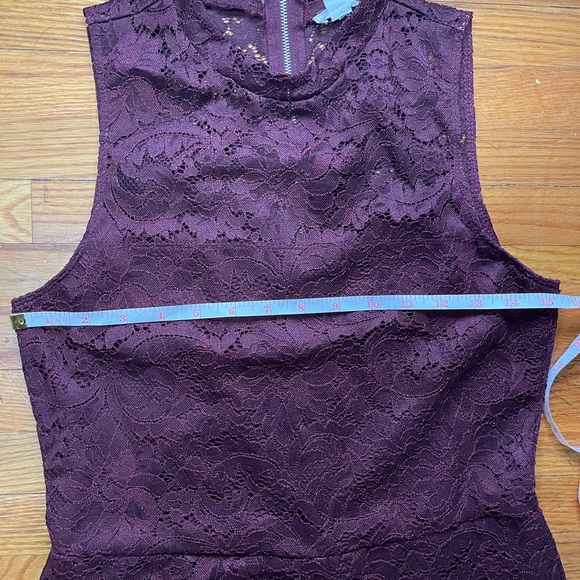 Garage burgundy lace sleeveless romper medium - Picture 3 of 9